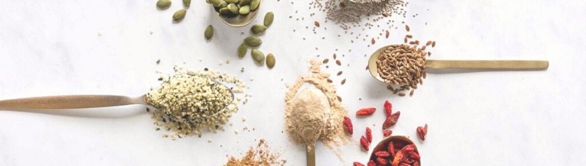 - Bulk hemp seeds, MCT oil, maca powder, and spirulina for vitality and energy. - Superfoods like spirulina, maca, and MCT oil for health and wellness.